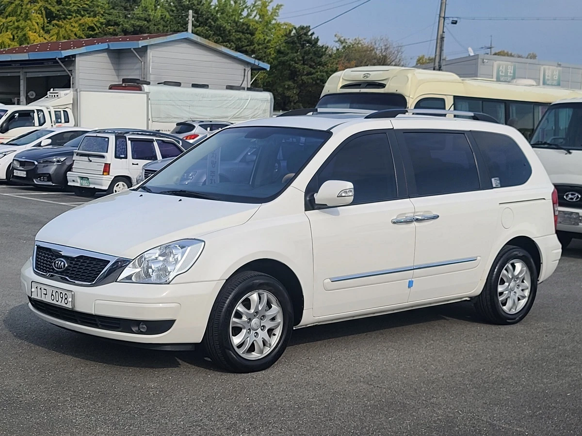Kia Canival Carnival R, 2012 — фото 3
