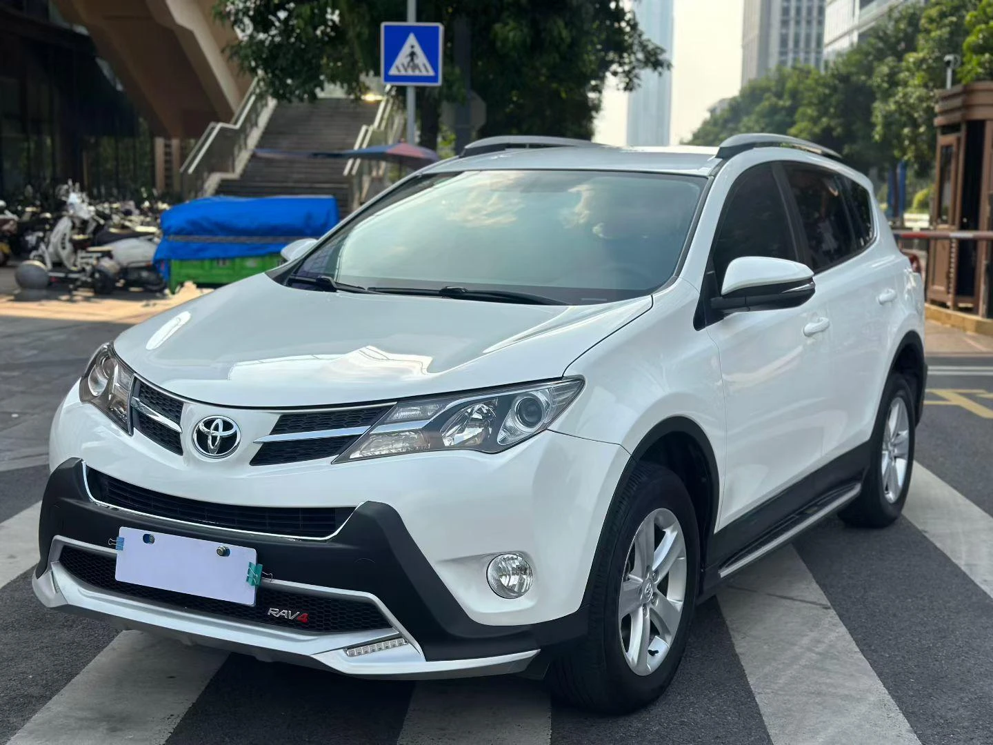 Toyota RAV4 Rongfang