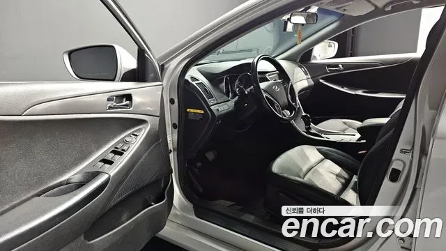 Hyundai Sonata Hybrid, 2014 — фото 12