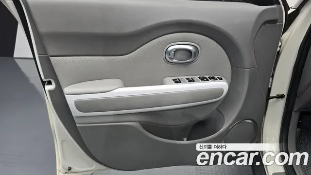 Kia Soul EV, 2017 — фото 24