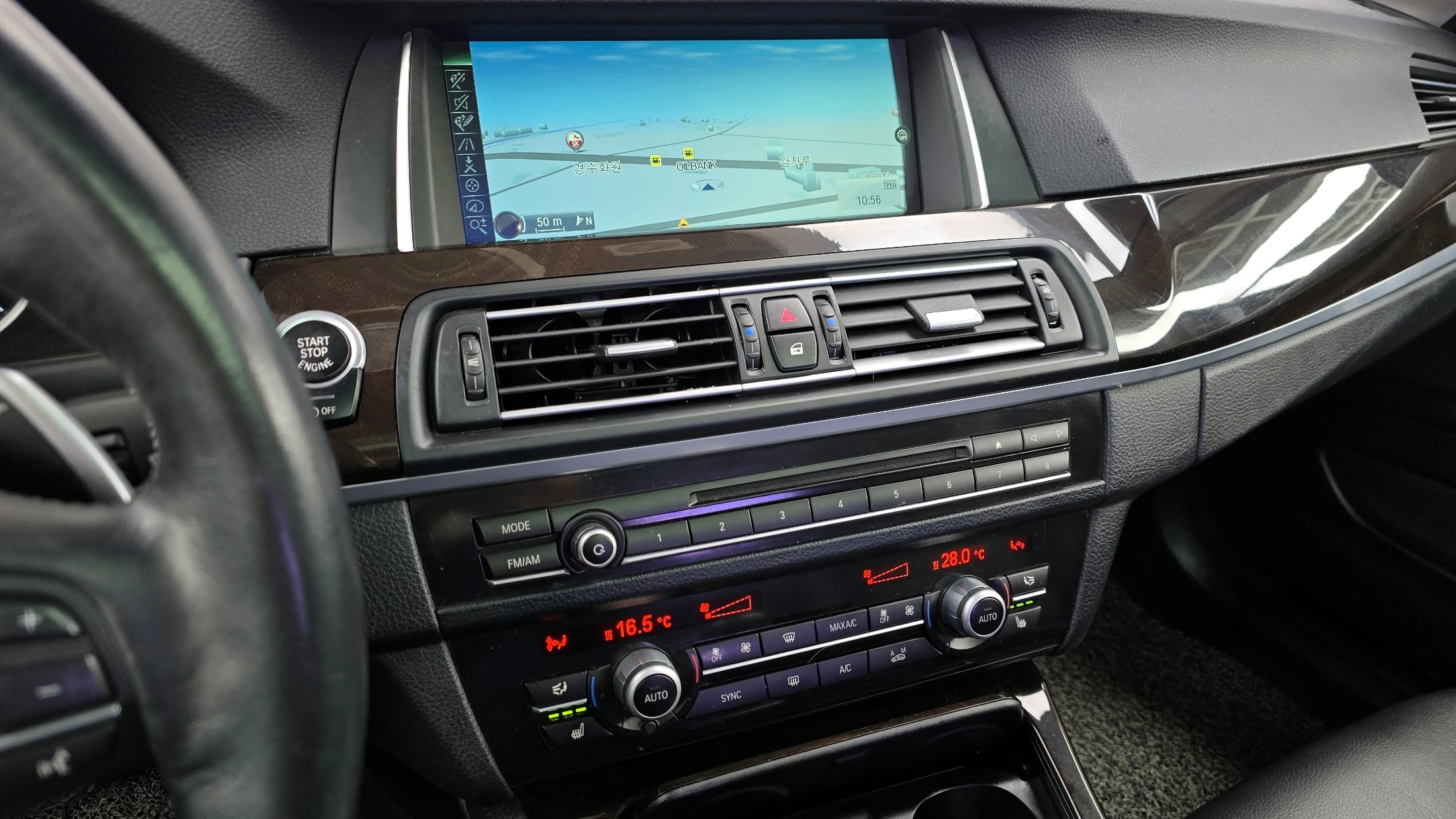 BMW 5-Series F10, 2013 — фото 14