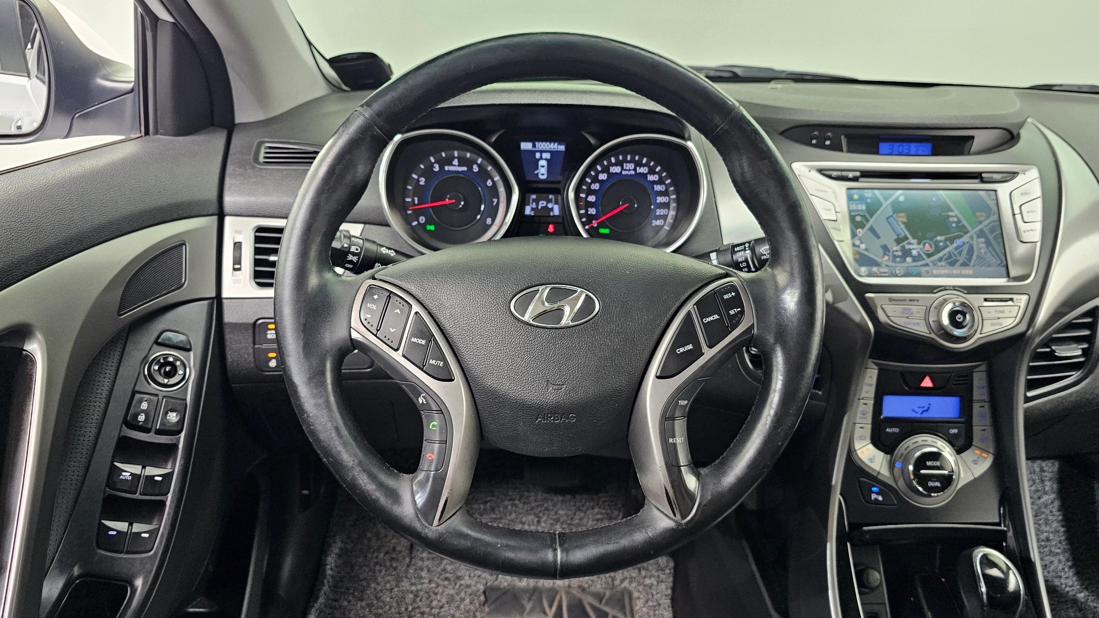 Hyundai Avante MD, 2013 — фото 13