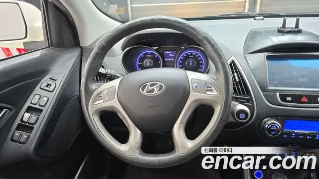 Hyundai Tucson ix, 2012 — фото 13
