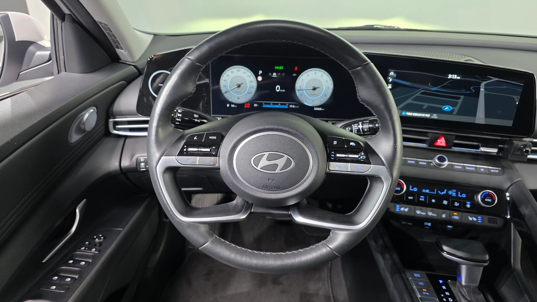 Hyundai Avante CN7, 2024 — фото 13