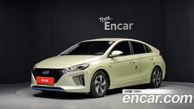 Hyundai Ioniq Ionic Hybrid