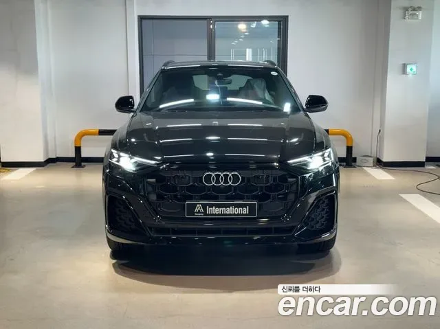 Audi Q8 4M
