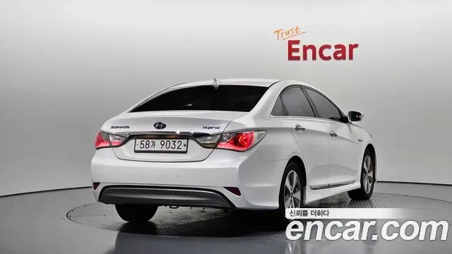 Hyundai Sonata Hybrid, 2012 — фото 2