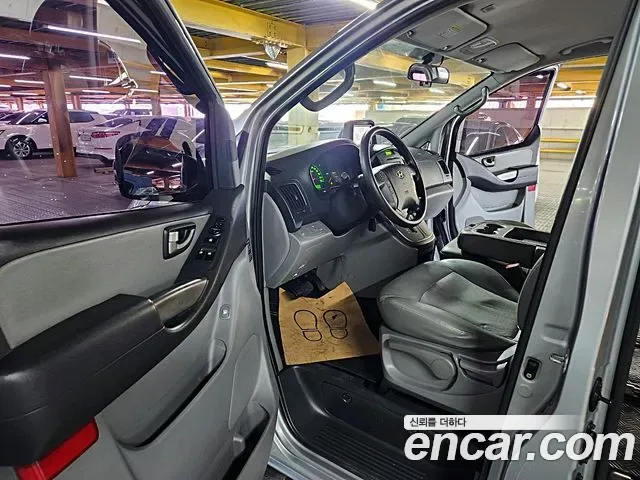 Hyundai Starex Grand Starex, 2012 — фото 11