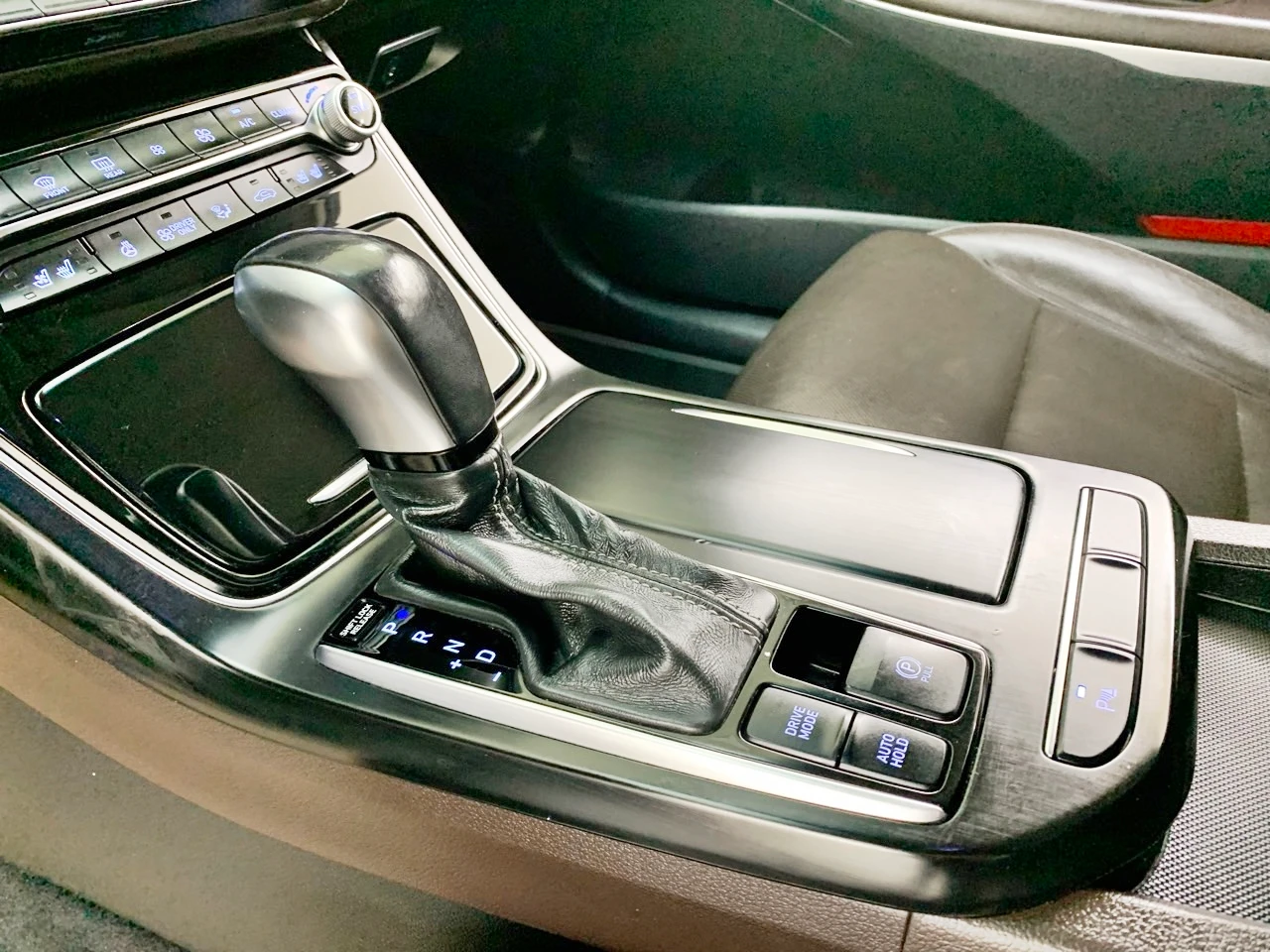 Hyundai Grandeur Ig Hybrid, 2017 — фото 9