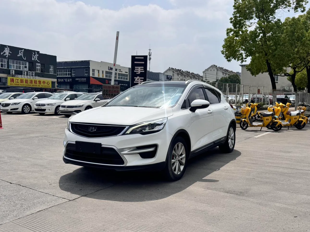 Geely Emgrand GS