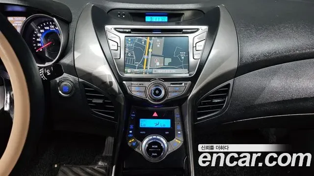Hyundai Avante MD, 2013 — фото 17