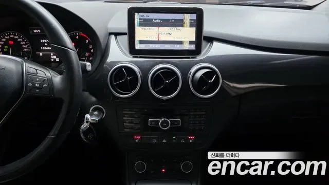 Mercedes-Benz B-Class W246, 2013 — фото 15