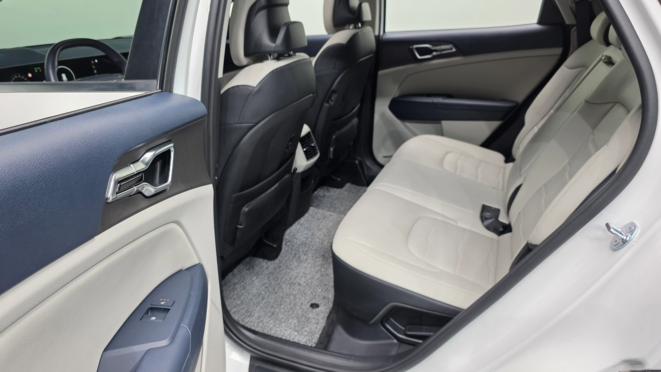 Kia Sportage Hybrid, 2025 — фото 12