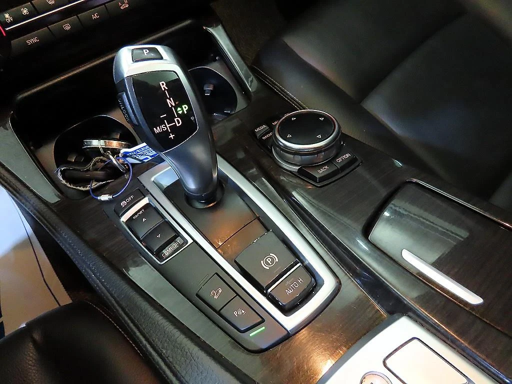 BMW 5-Series F10, 2013 — фото 19