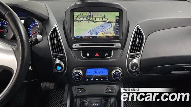 Hyundai Tucson ix, 2010 — фото 15