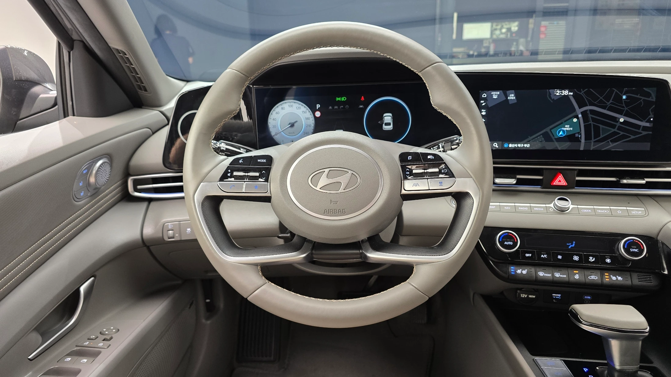 Hyundai Avante CN7, 2024 — фото 13