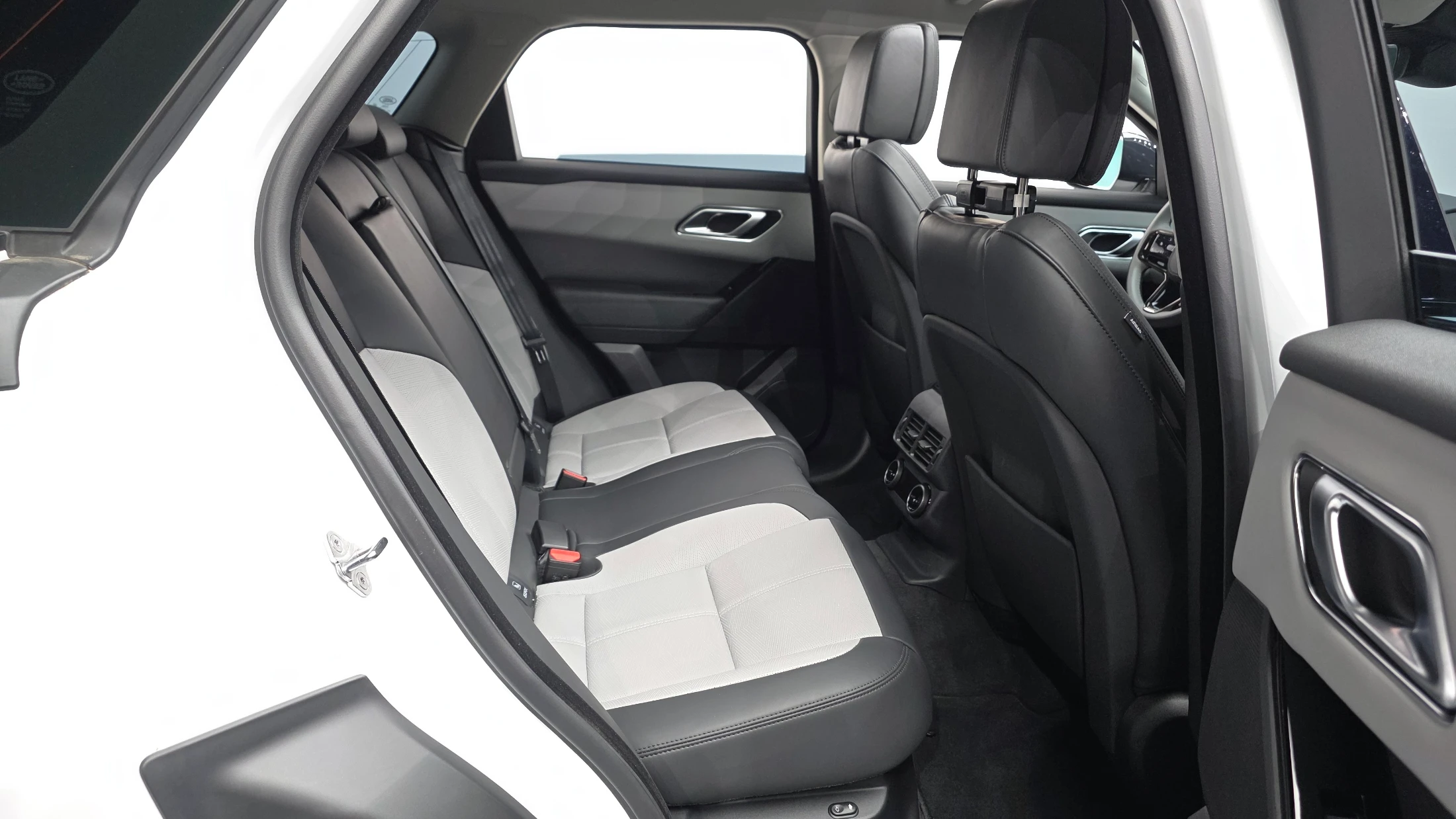 Land Rover Range Rover Velar Range Rover Bella, 2025 — фото 12