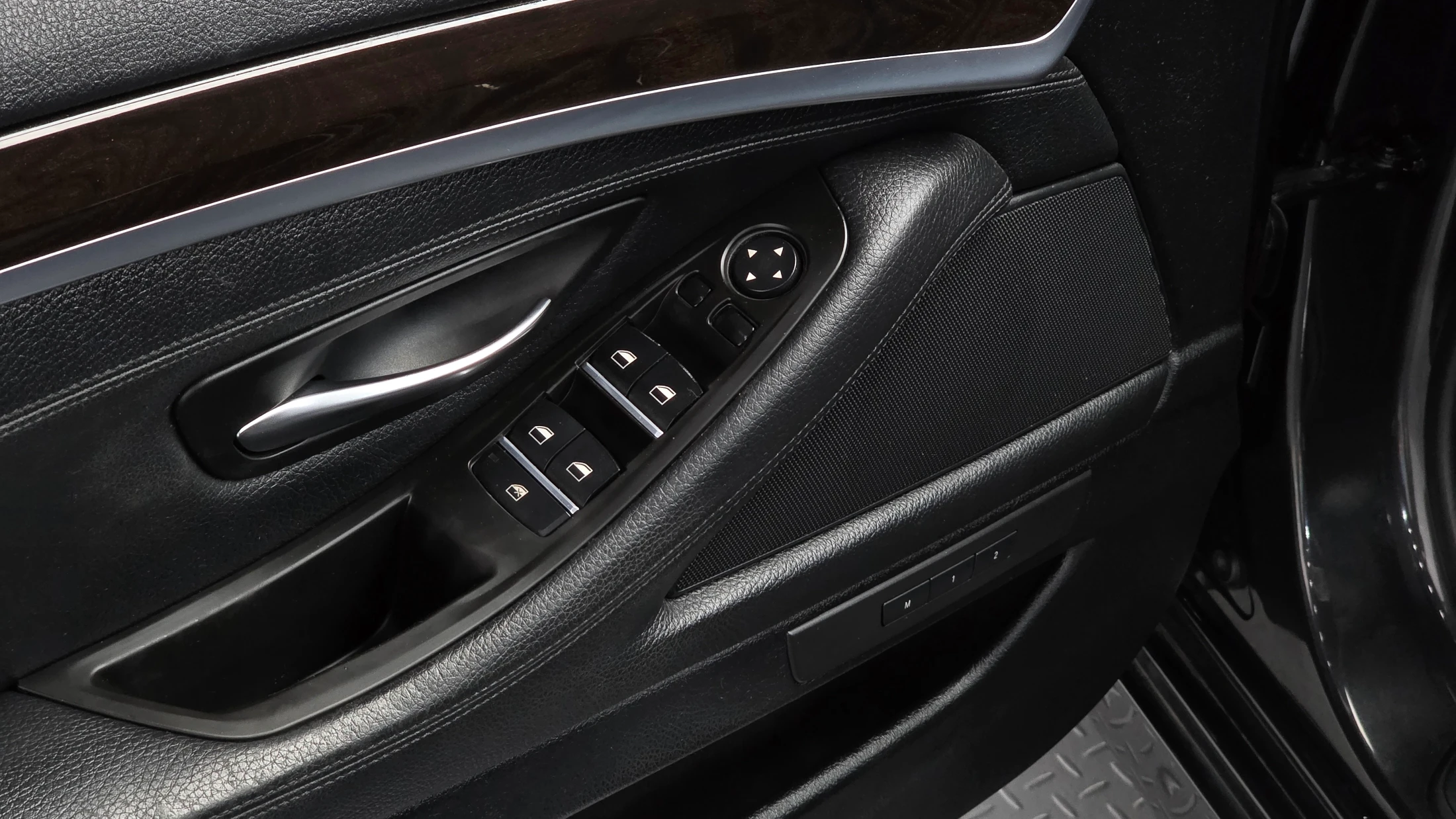 BMW 5-Series F10, 2013 — фото 16