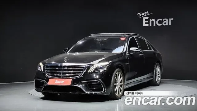 Mercedes-Benz S-Class W222