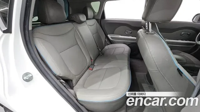 Kia Soul EV, 2015 — фото 12