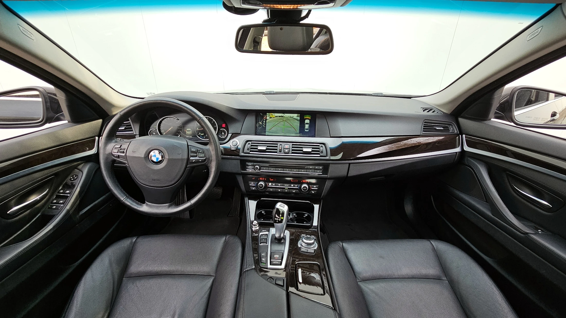 BMW 5-Series F10, 2013 — фото 7