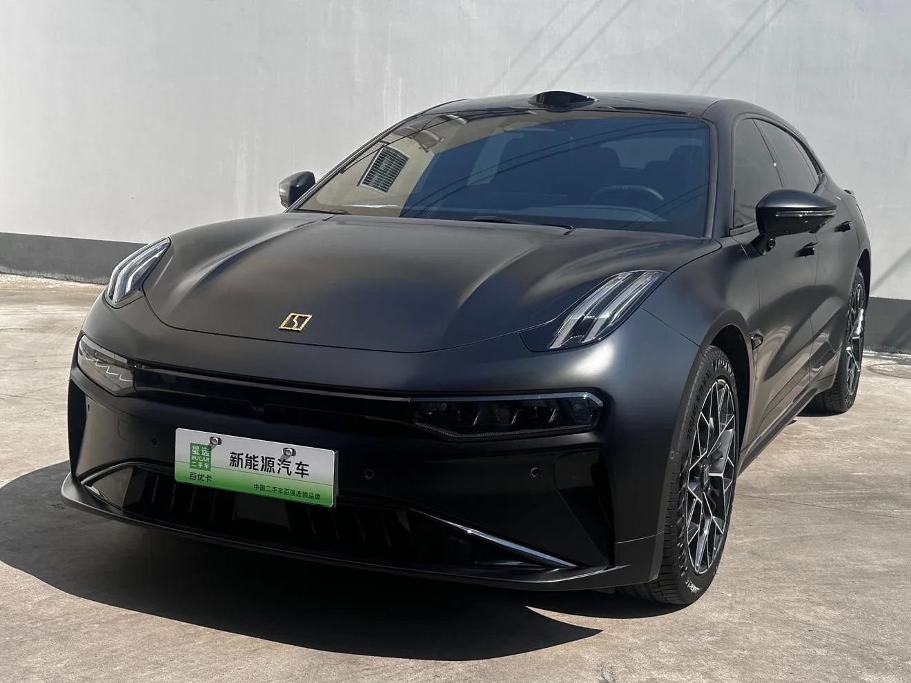 ZEEKR 001
