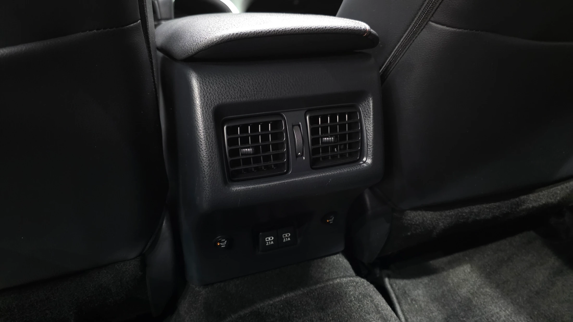 Toyota Camry xv70, 2017 — фото 19