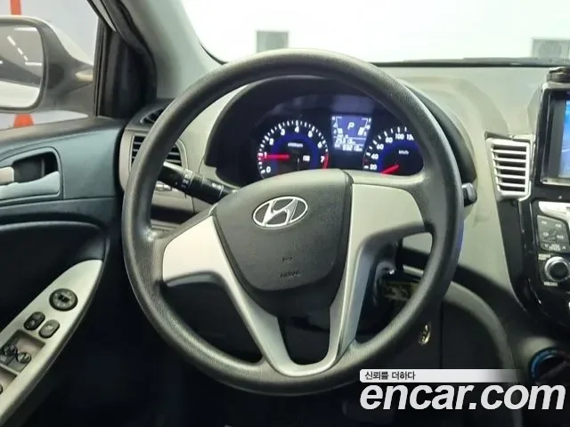 Hyundai Accent, 2011 — фото 18
