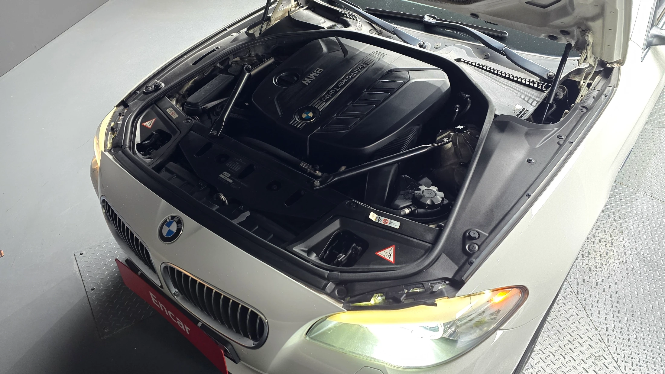 BMW 5-Series F10, 2013 — фото 6