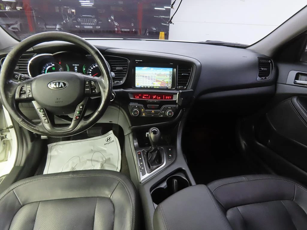 Kia K5 Hybrid, 2013 — фото 7