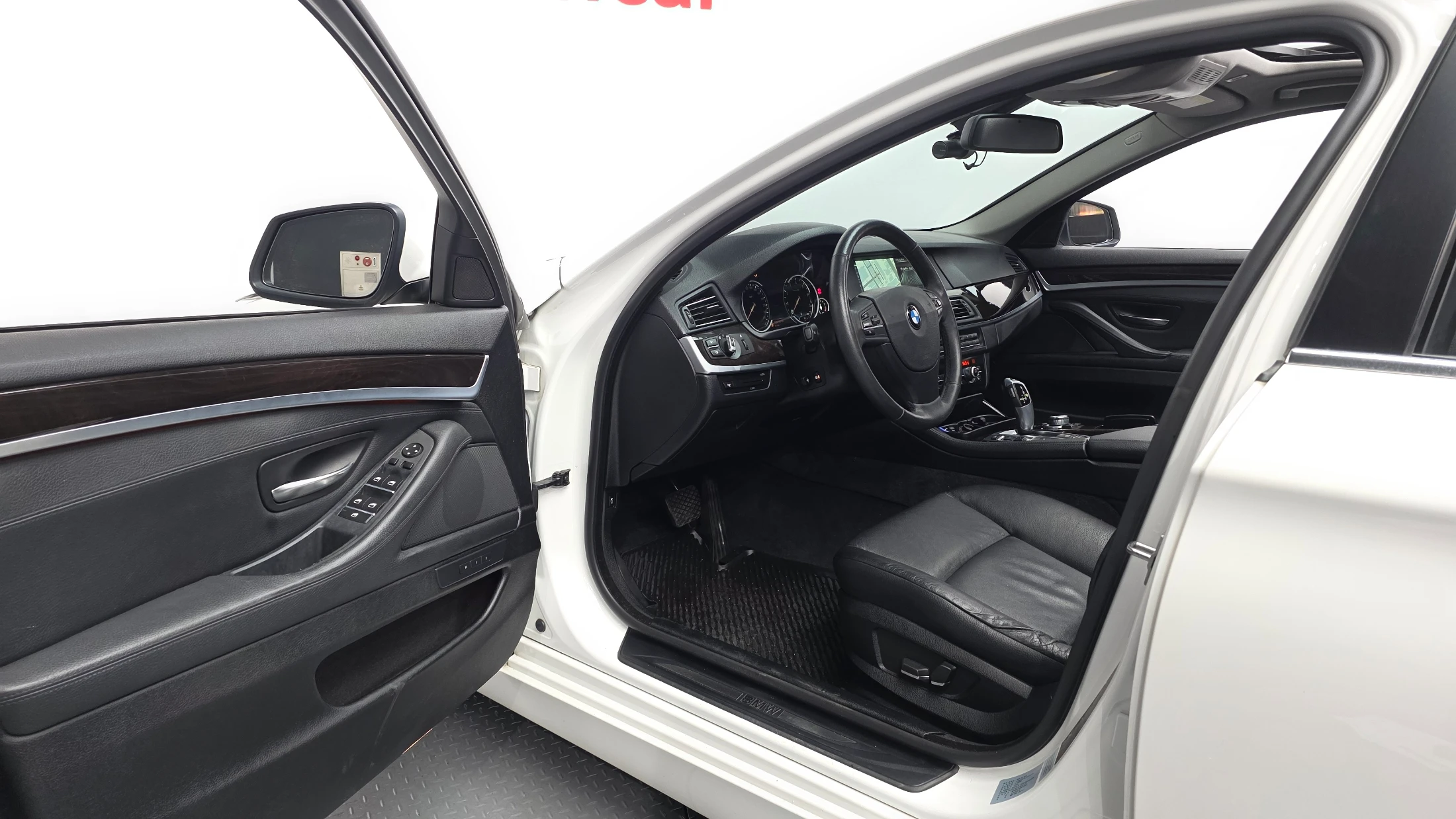 BMW 5-Series F10, 2013 — фото 10
