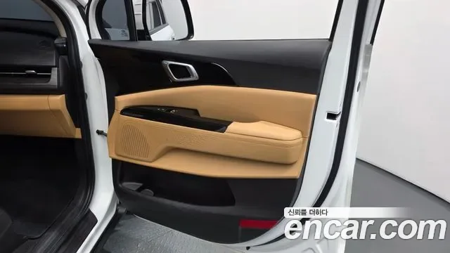 Kia Canival Carnival, 2022 — фото 25