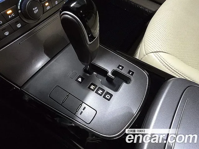 Kia Opirus Premium, 2010 — фото 15