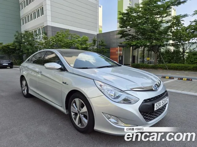 Hyundai Sonata Hybrid