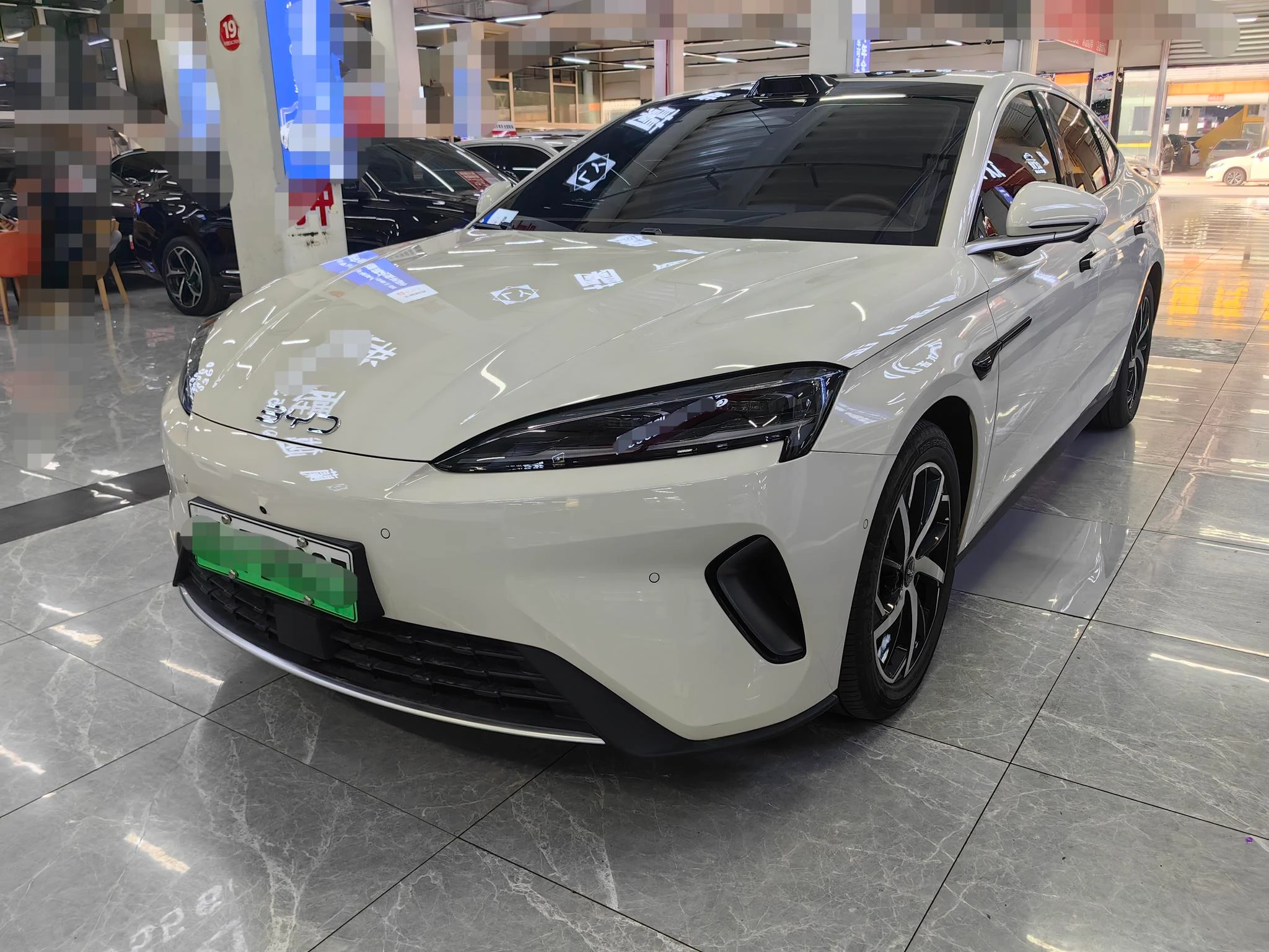 BYD Seal 07DM