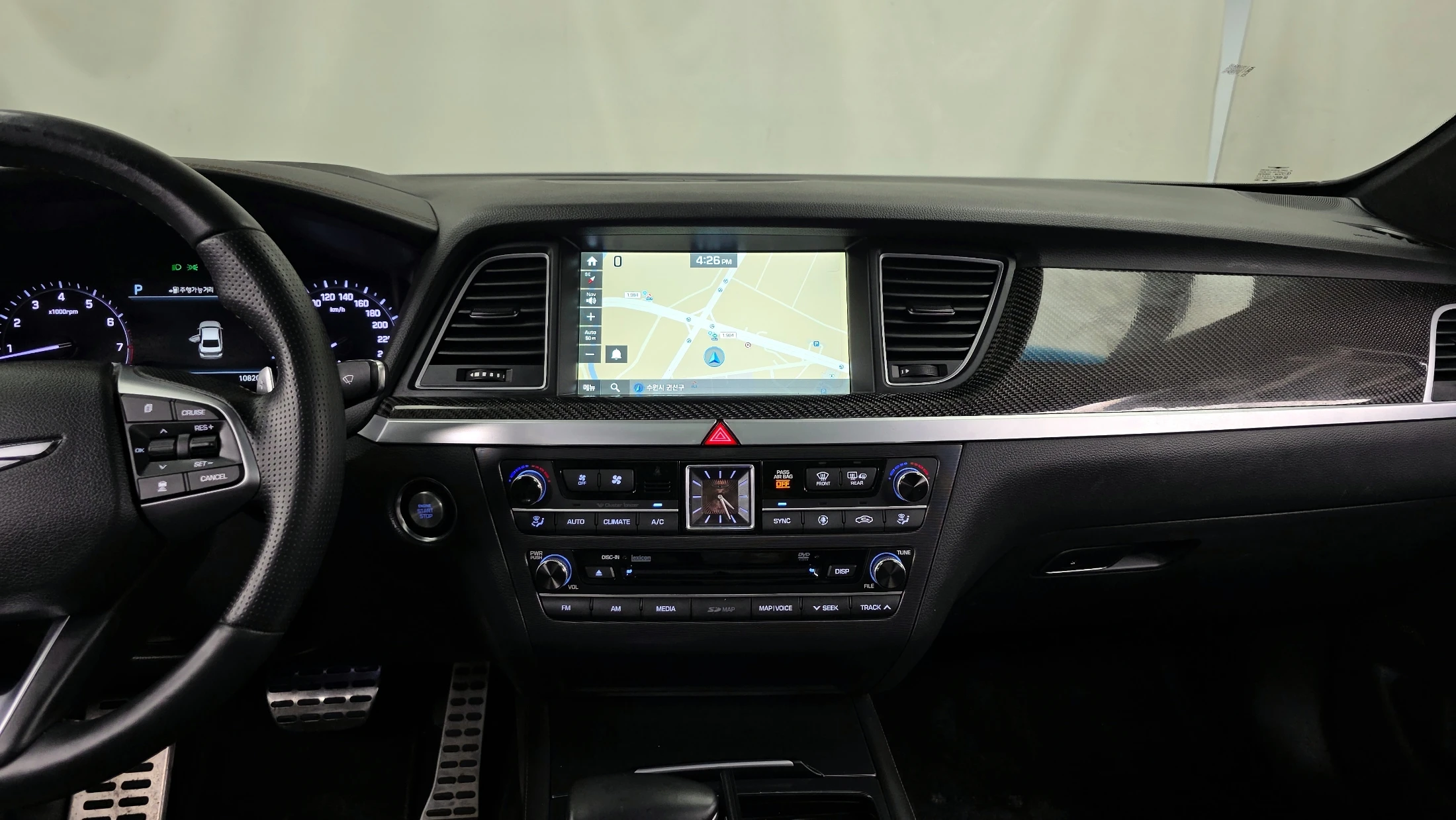 Genesis G80, 2017 — фото 14