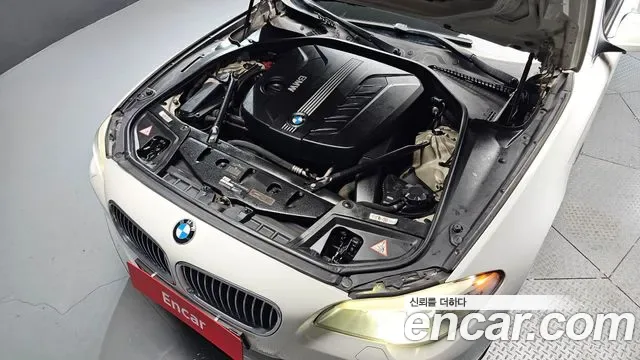 BMW 5-Series F10, 2011 — фото 6
