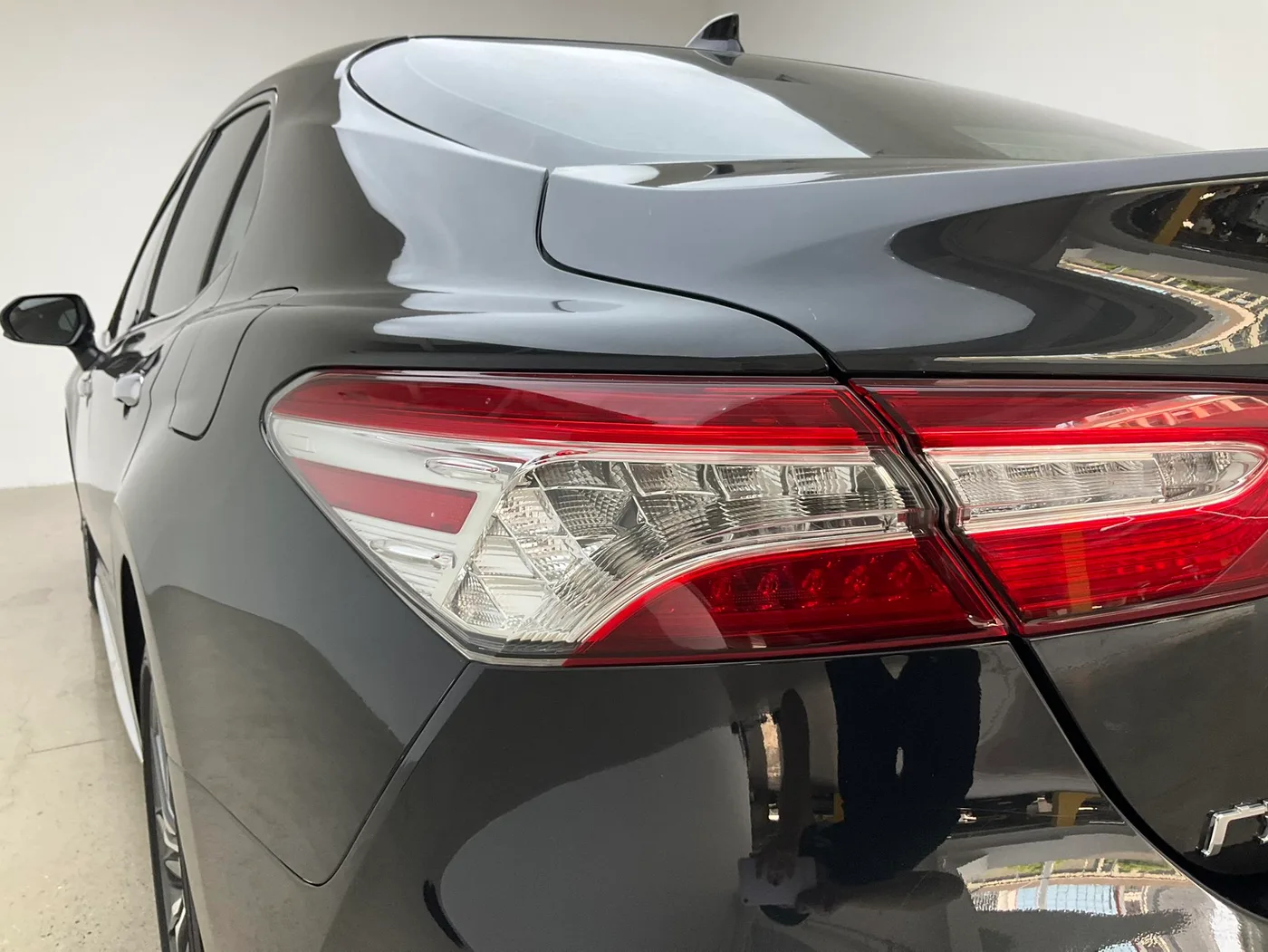 Toyota Camry, 2023 — фото 20