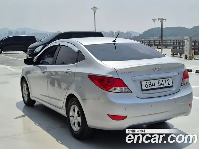 Hyundai Accent, 2012 — фото 15