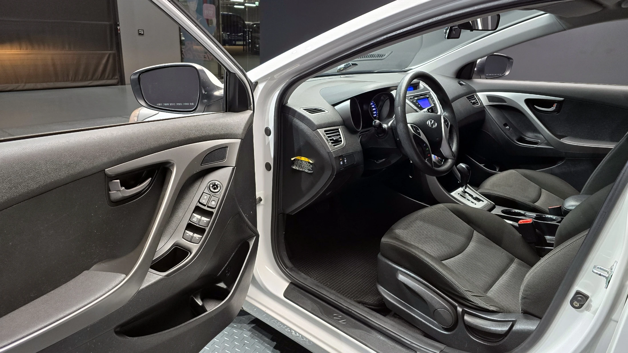 Hyundai Avante MD, 2010 — фото 11