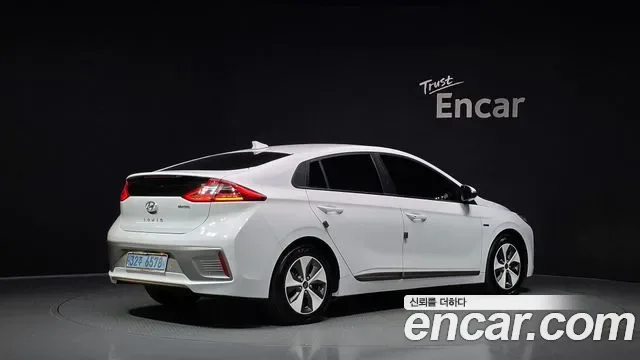 Hyundai Ioniq Ionic Electric, 2017 — фото 2
