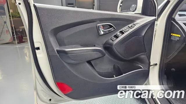 Hyundai Tucson ix, 2012 — фото 24
