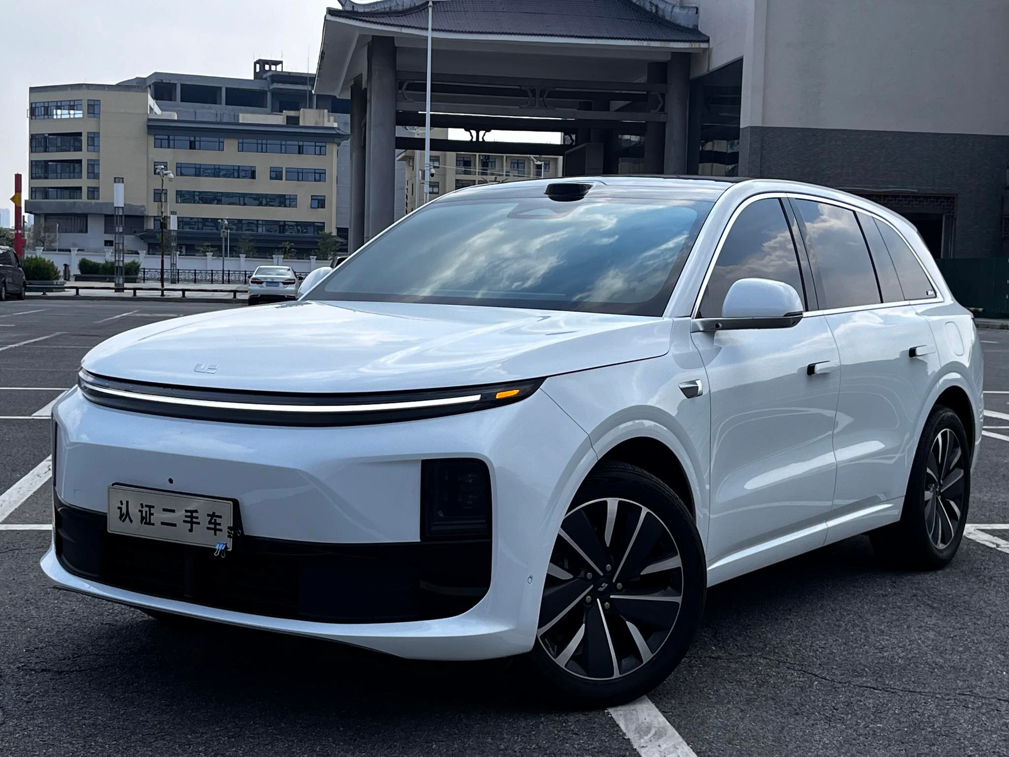 Li Auto Ideal L6