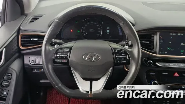 Hyundai Ioniq Ionic Electric, 2016 — фото 14