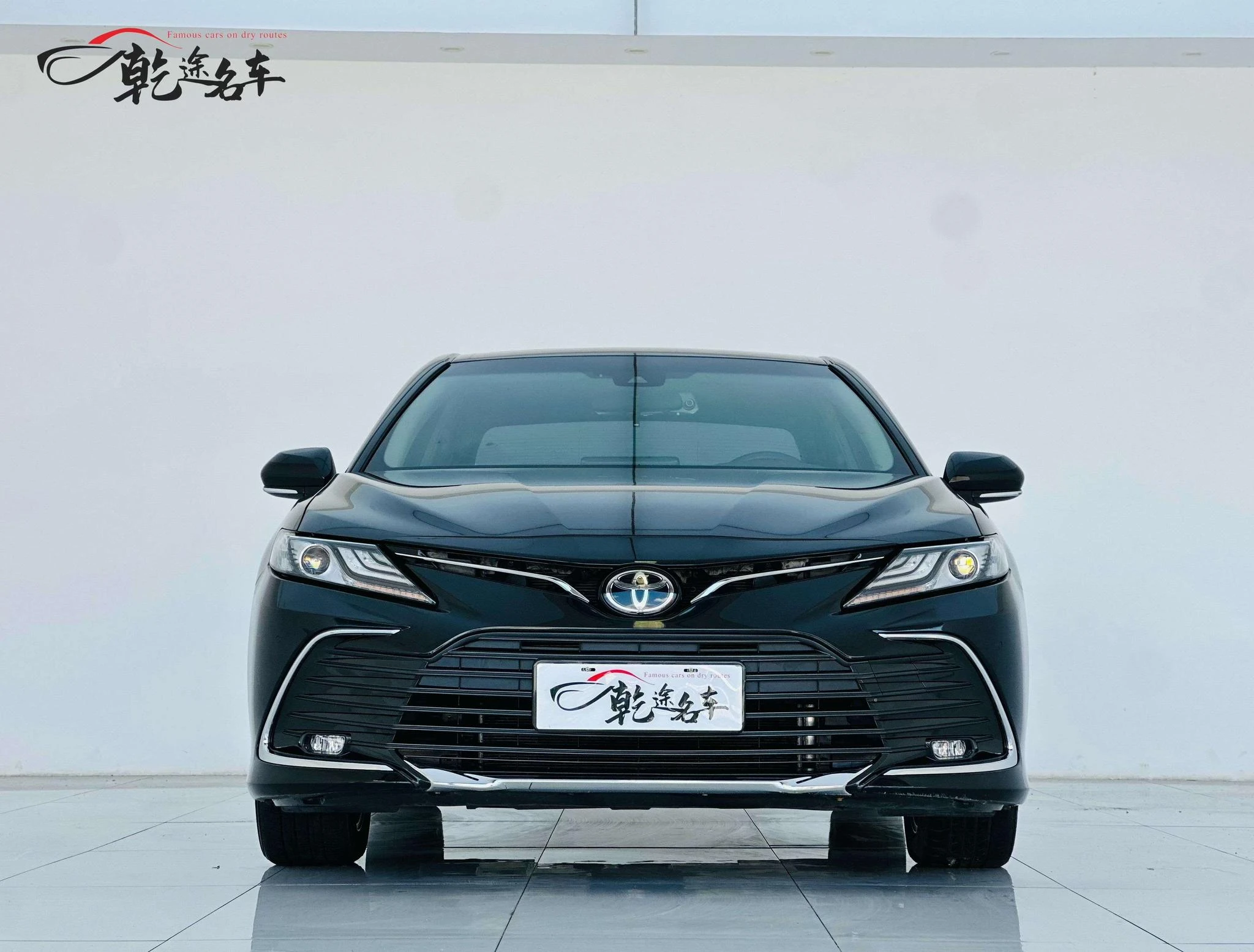 Toyota Camry, 2023 — фото 3