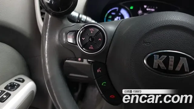 Kia Soul EV, 2015 — фото 18