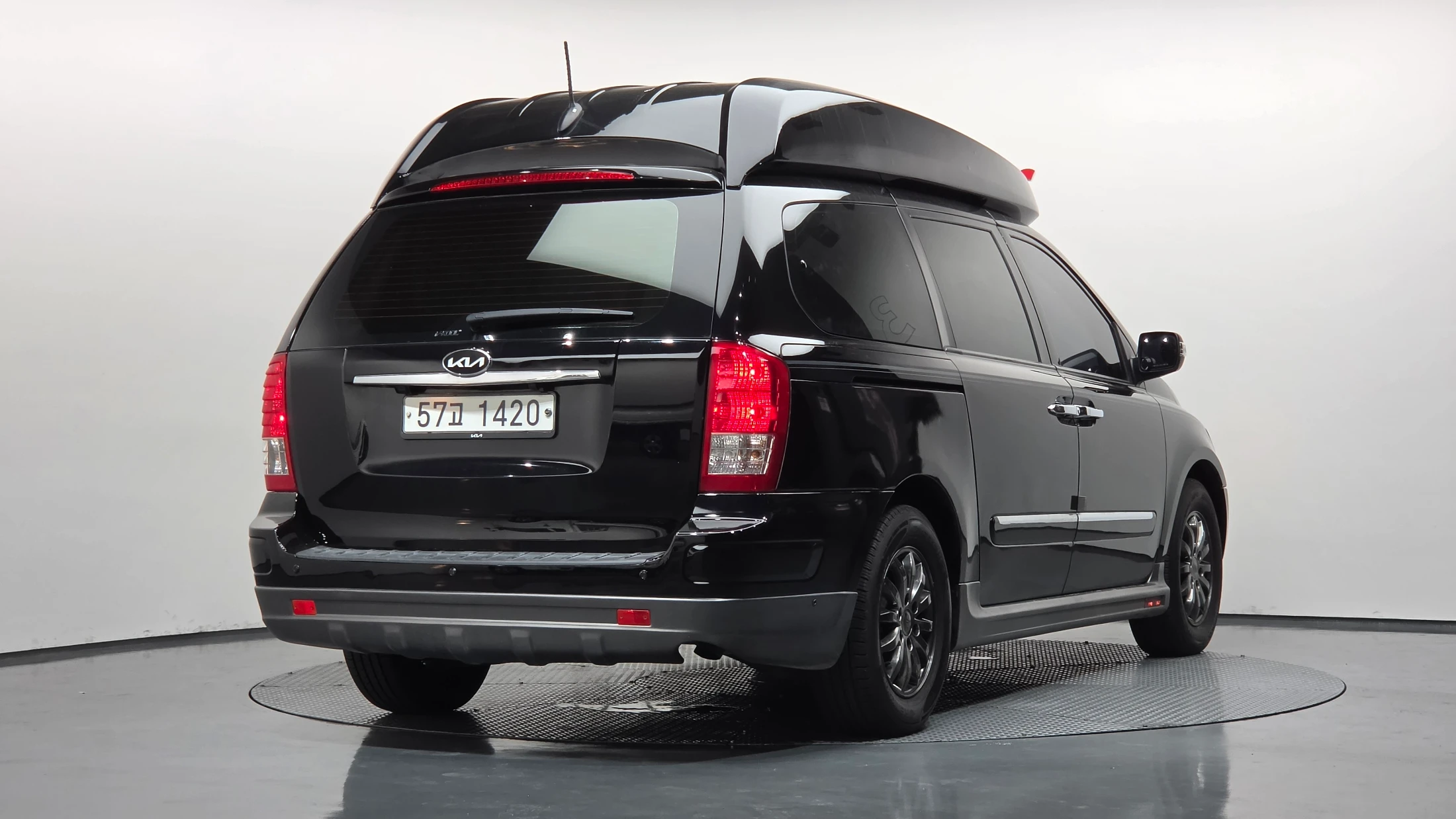 Kia Canival Carnival R, 2010 — фото 2