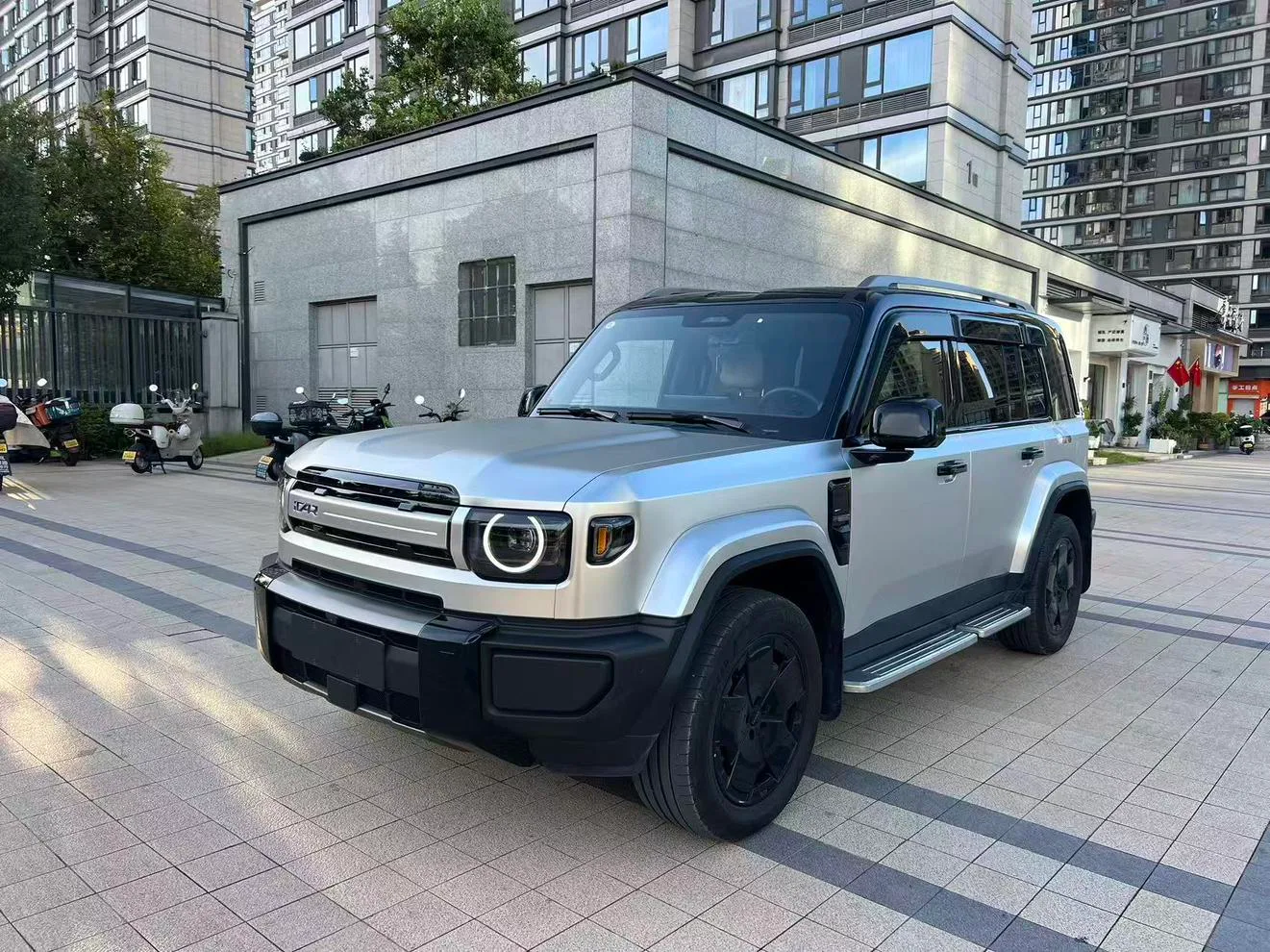 iCAR V27