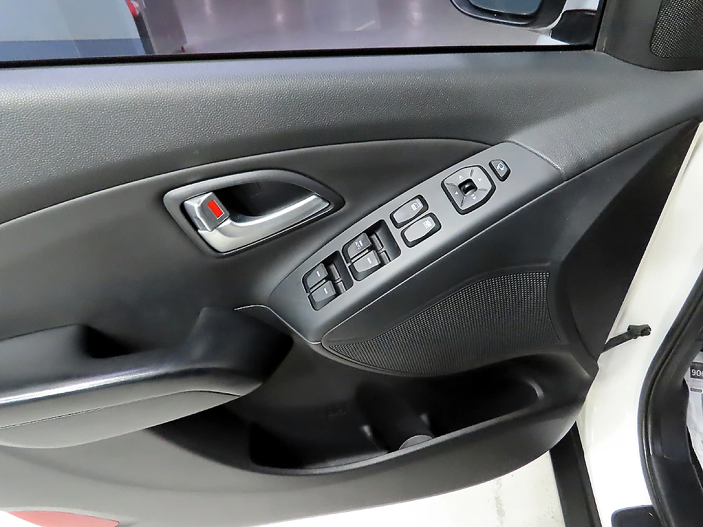 Hyundai Tucson ix, 2013 — фото 14