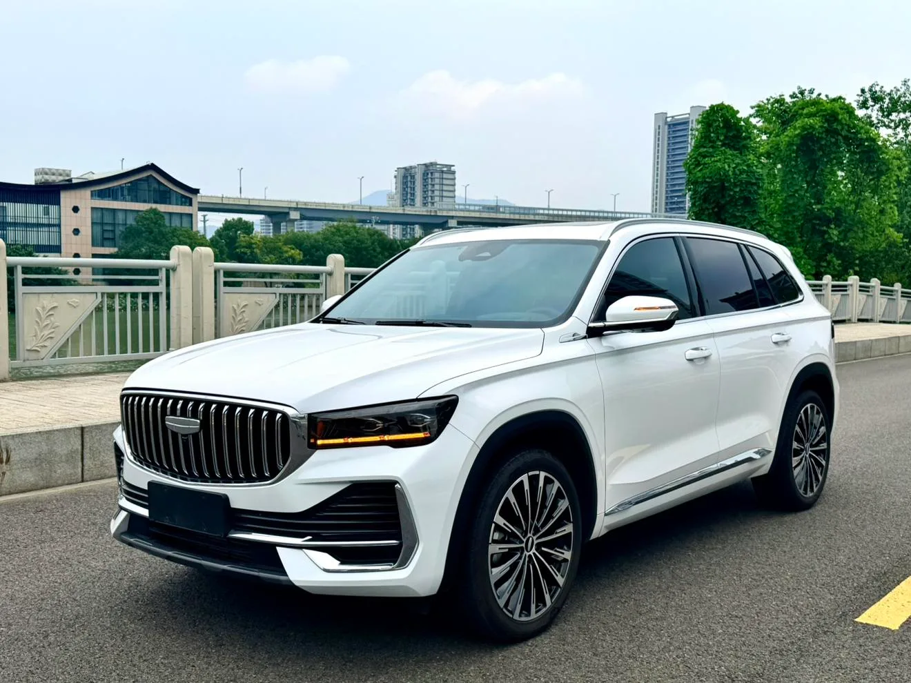 Geely Xingyue L